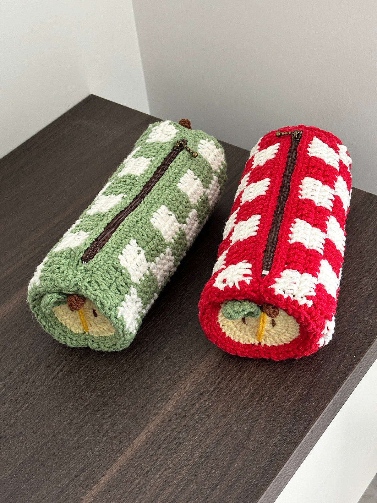 DIY Apple Pencil Box Storage Bag Homemade Gift Yarn Material Kit