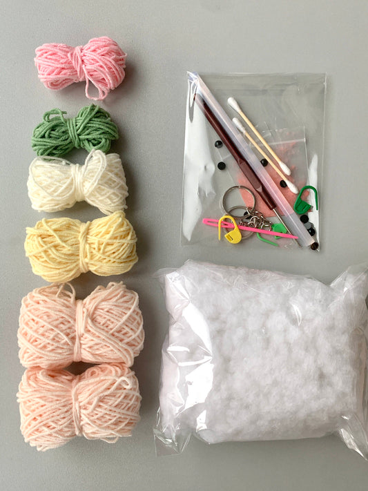Spring Outing Pig Knitting DIY Material Kit, Handmade Yarn Crochet, Cute Little Pig Pendant Keychain, Girlfriend Gift