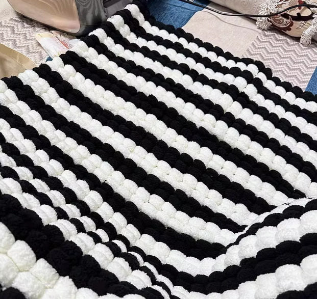 Cozy Plush Yarn Cocoon Throw for Sleep, Relaxation & Gift