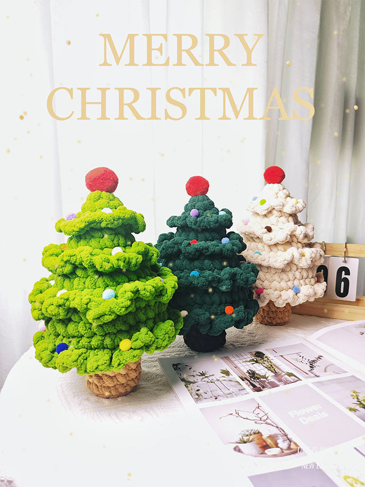 DIY handmade Christmas tree yarn kit - a creative Christmas gift for your friend family etc...