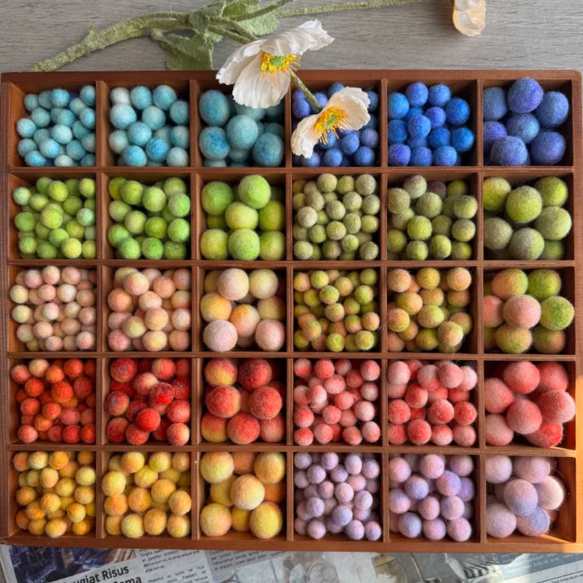 Gradient Dyed Multicolor Handmade Solid Pure Wool Felt Balls