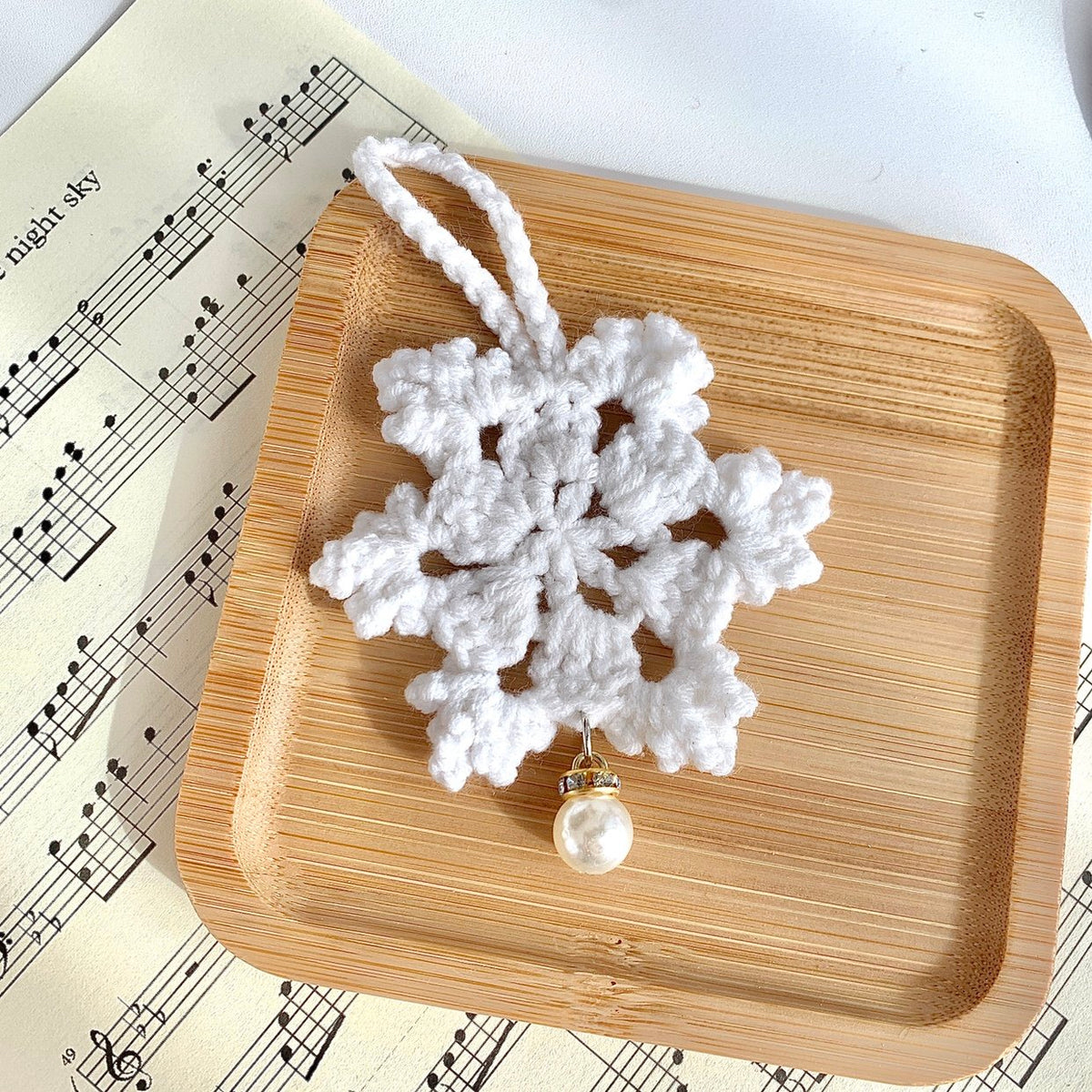 Snowflake pendant DIY yarn knitting kit crochet gift