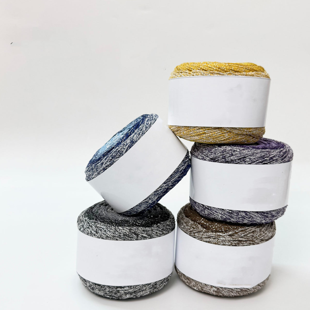 Shimmering Gradient Yarn