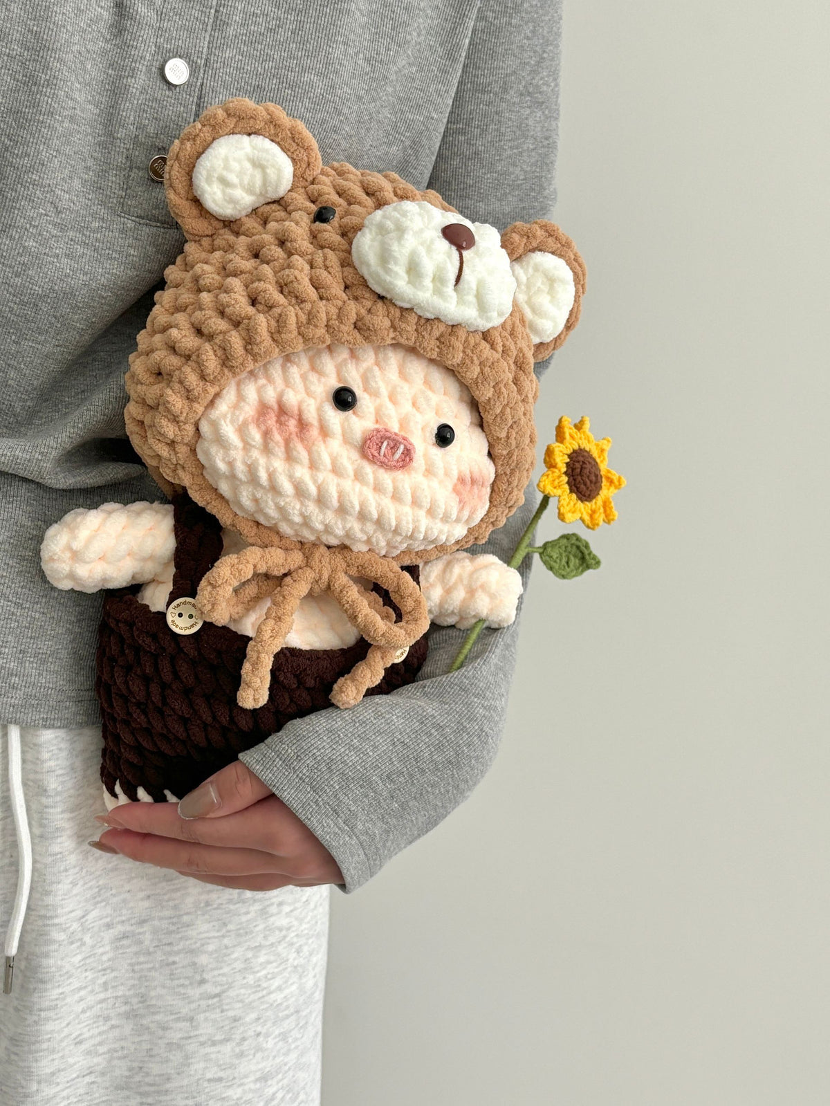 Sunflower Dress-up Pig Crochet Kit: DIY Cute Doll