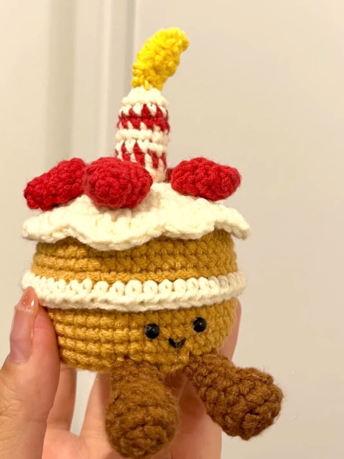 Croissant Birthday Cake Pendant Keychain DIY Yarn Crochet Kit for Friends and Best Friend Handmade Gifts