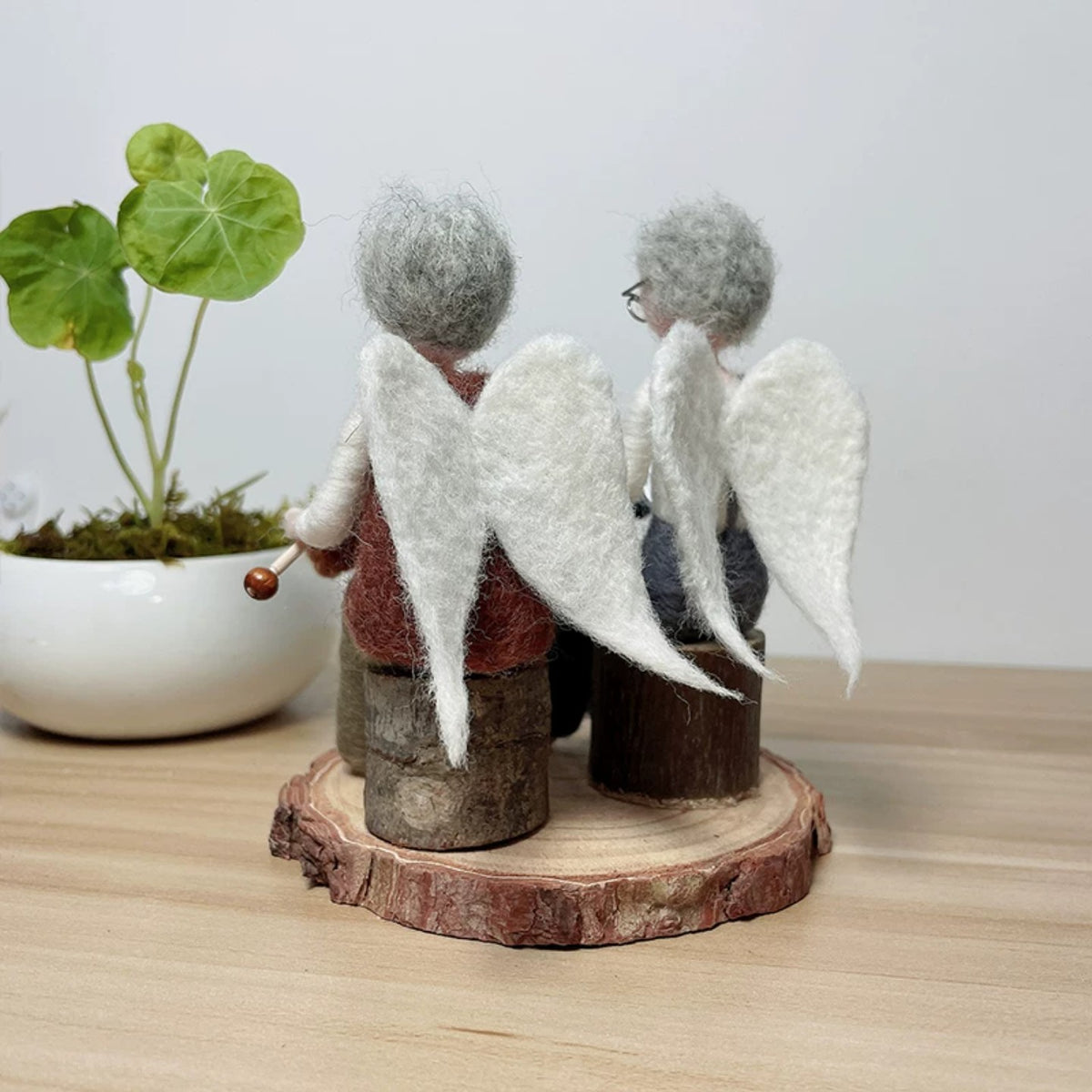 Sweet Senior Couple Felting Decor Kit