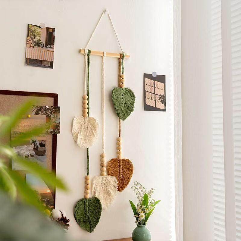 Hand-woven leaf tapestry, a fresh and charming room renovation wall decoration for guesthouses and guesthouses.