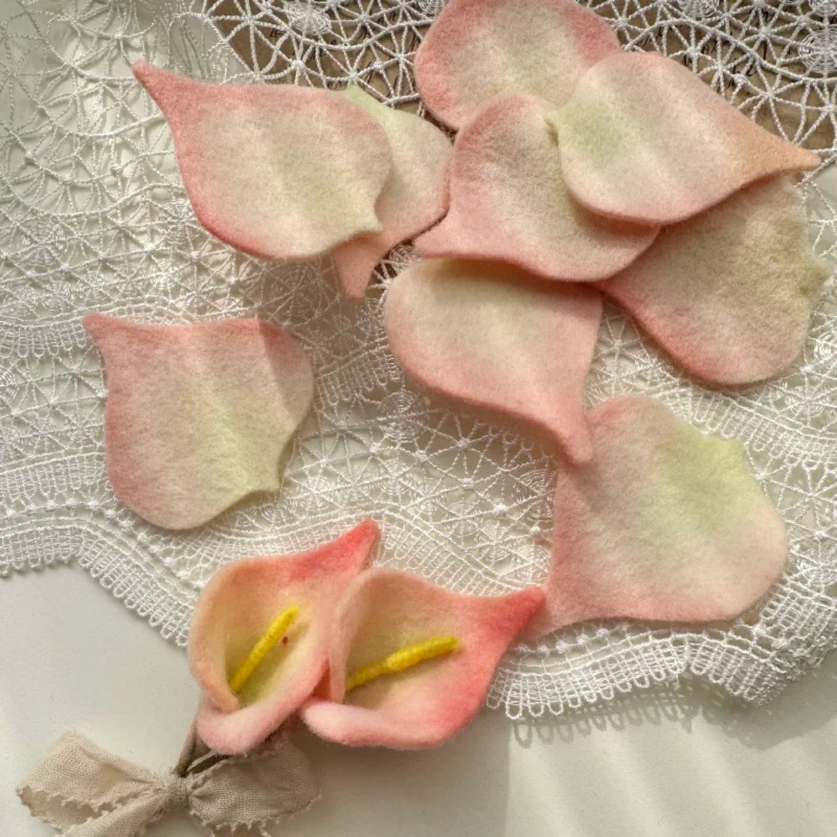 Colorful Hand-Cut Calla Lily Felt Pieces for DIY Brooches