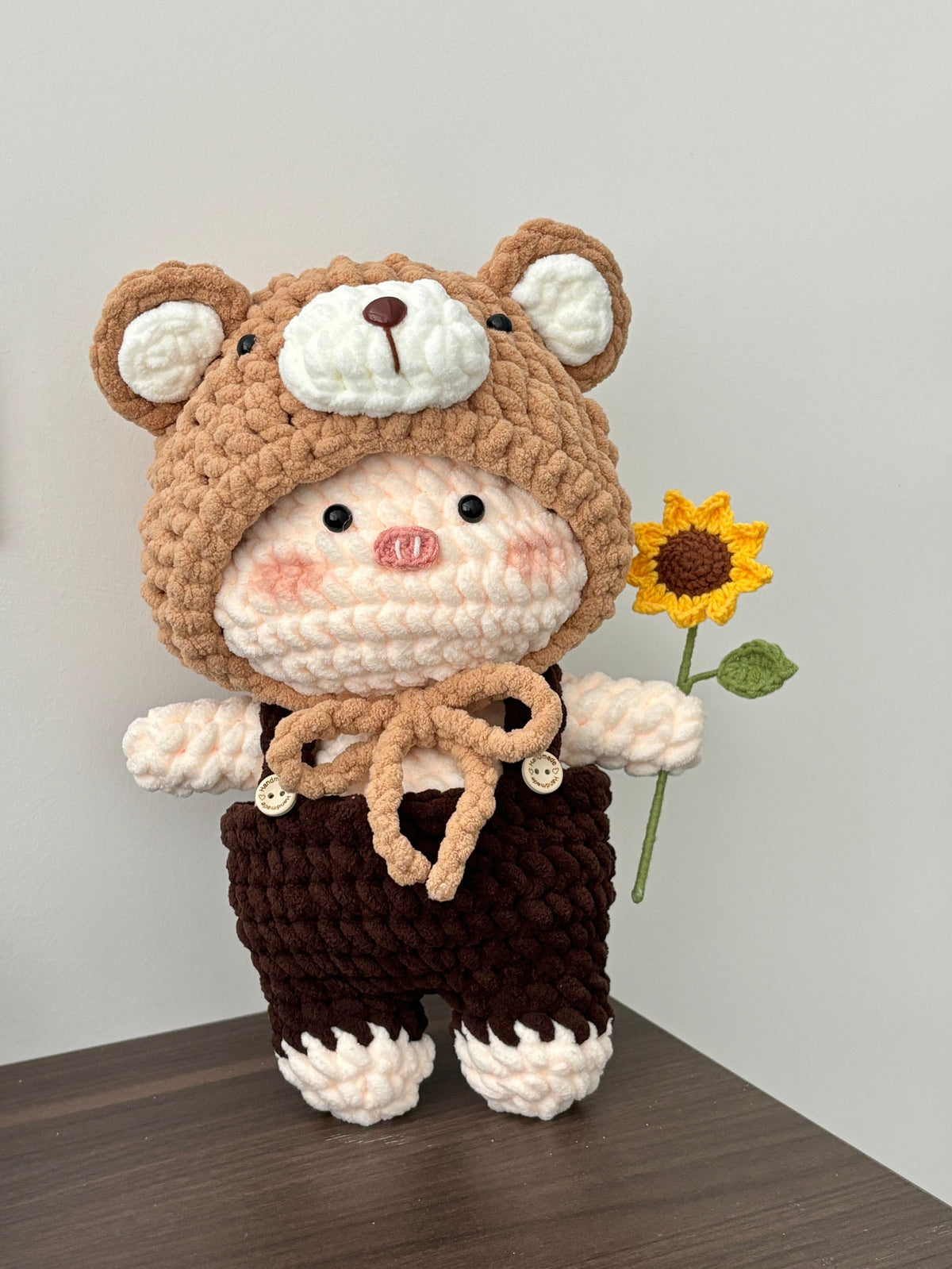 Sunflower Dress-up Pig Crochet Kit: DIY Cute Doll