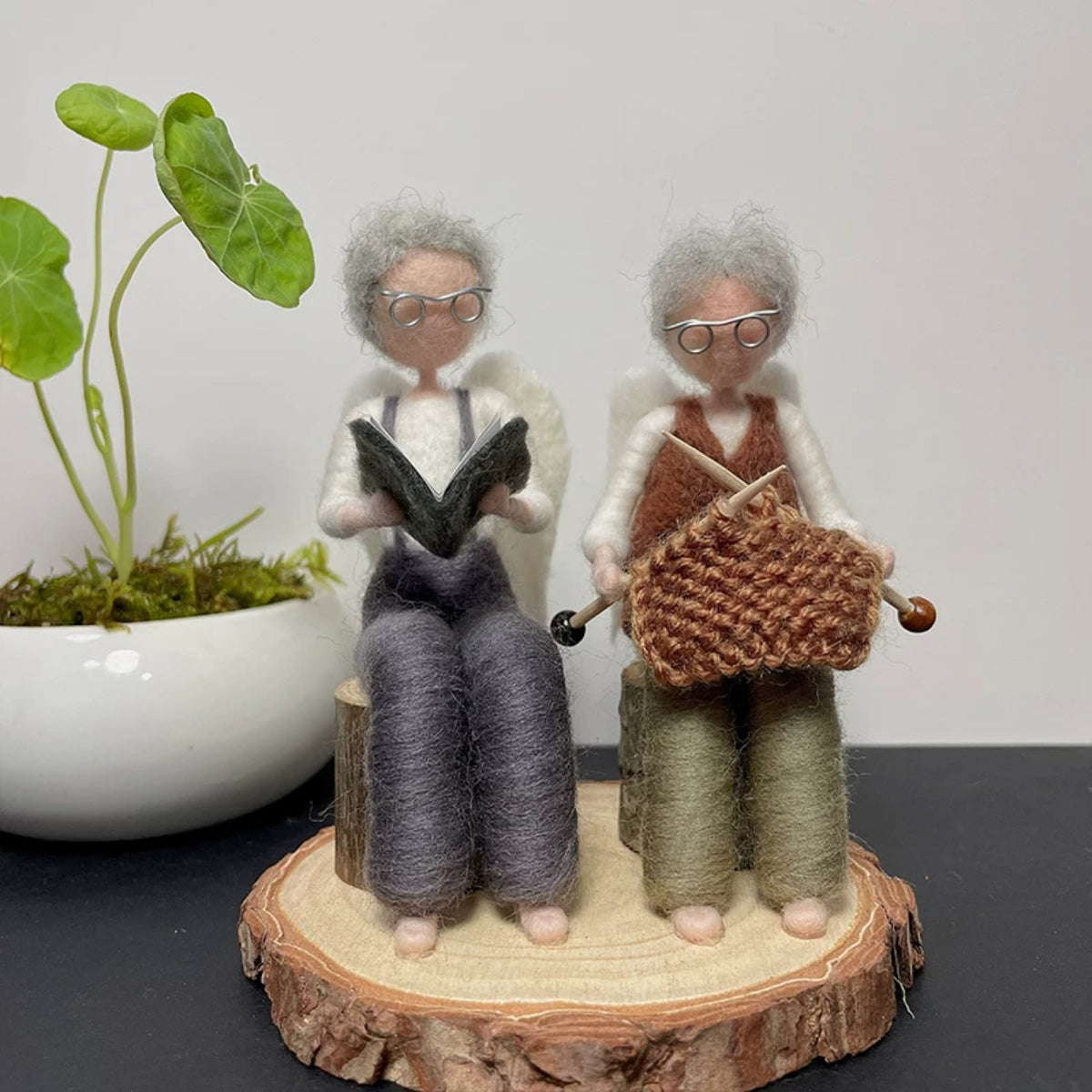 Sweet Senior Couple Felting Decor Kit