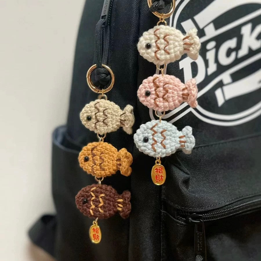 DIY Kit for Crocheting Cat and Fish Bag Hangers, Handmade Taiyaki Keychains and Gifts