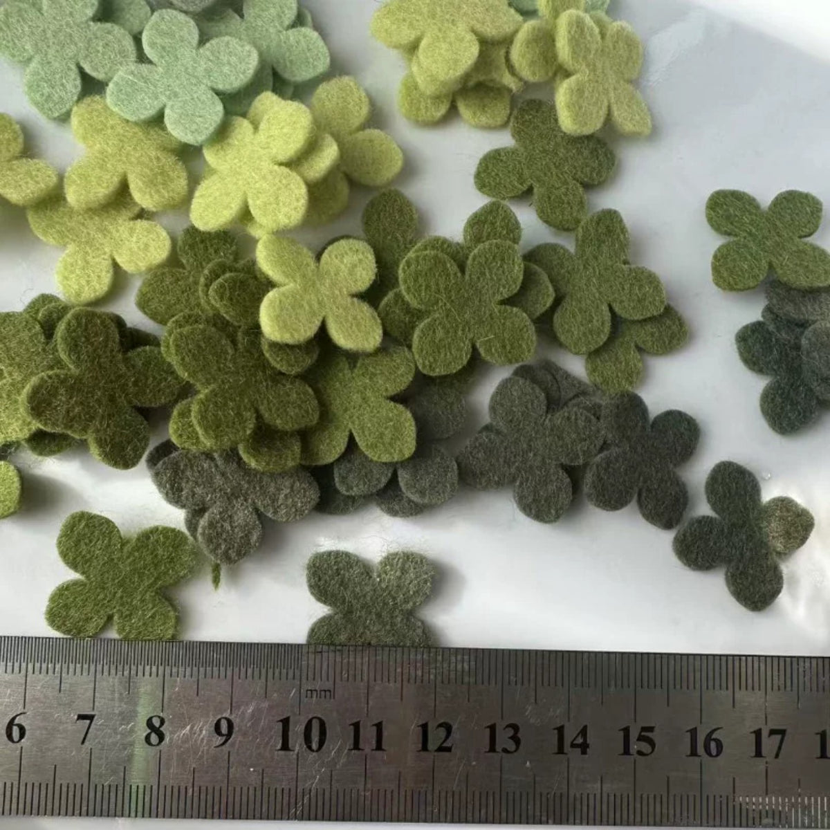 Wool Felt Hydrangea & Green Leaf Craft Set