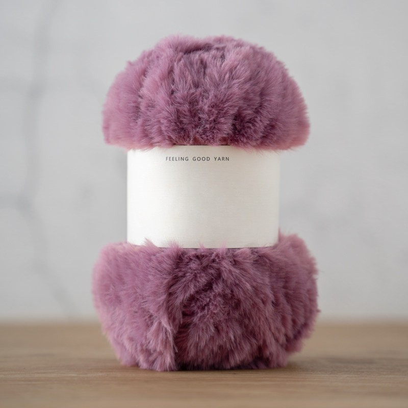 Faux Mink Fur Yarn Chunky Weight