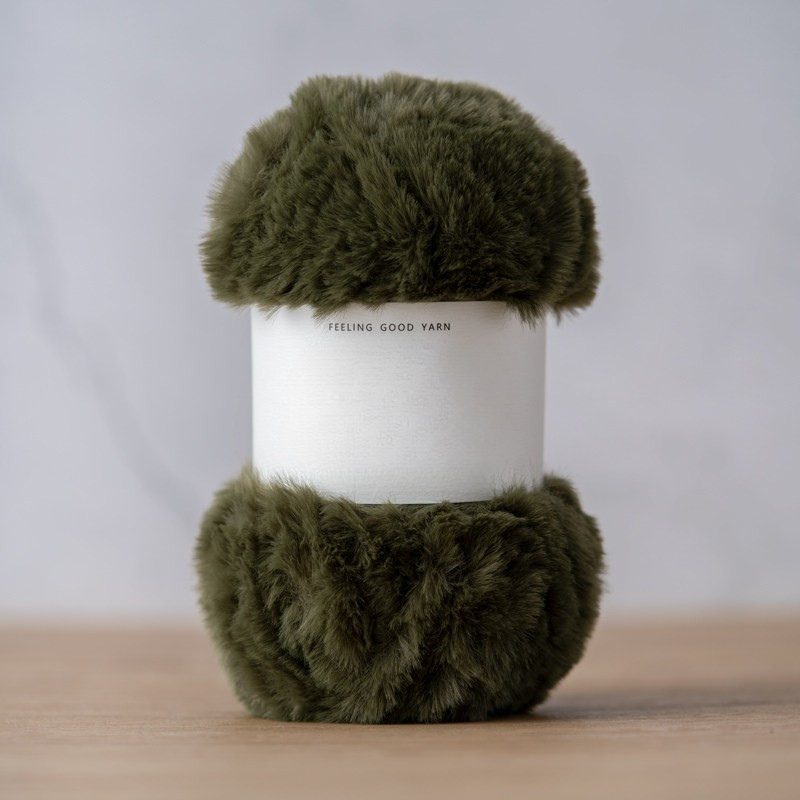 Faux Mink Fur Yarn Chunky Weight