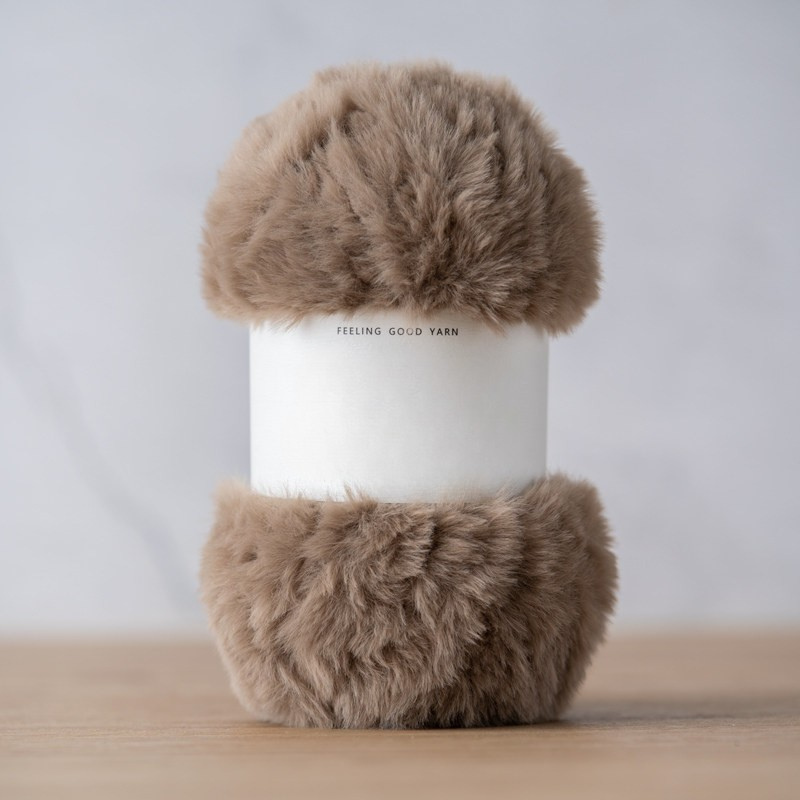 Faux Mink Fur Yarn Chunky Weight