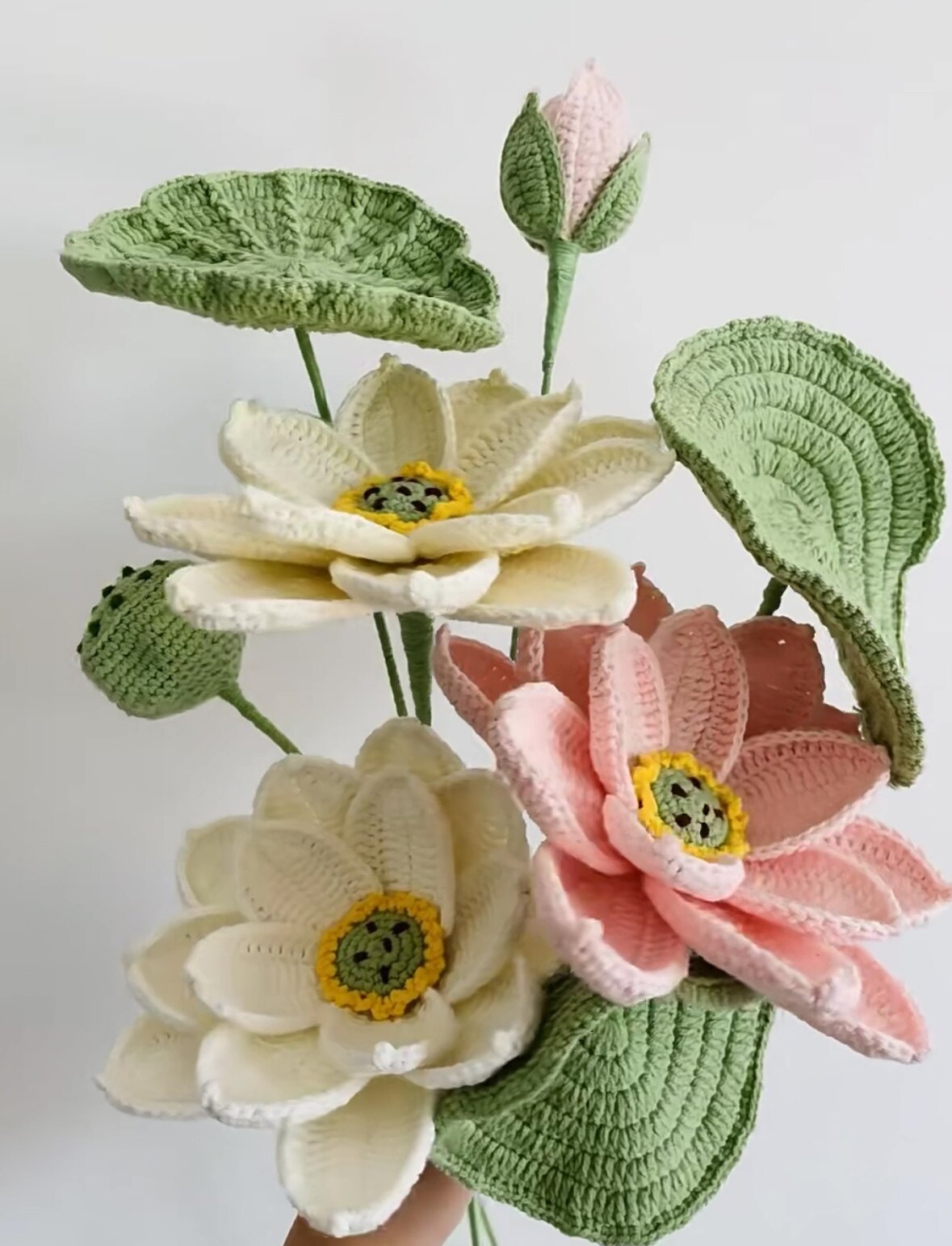 Lotus Flower DIY Woven Bouquet Knitting Kit with Crochet Hooks - Good Luck Preserved Flower Ornament Gift