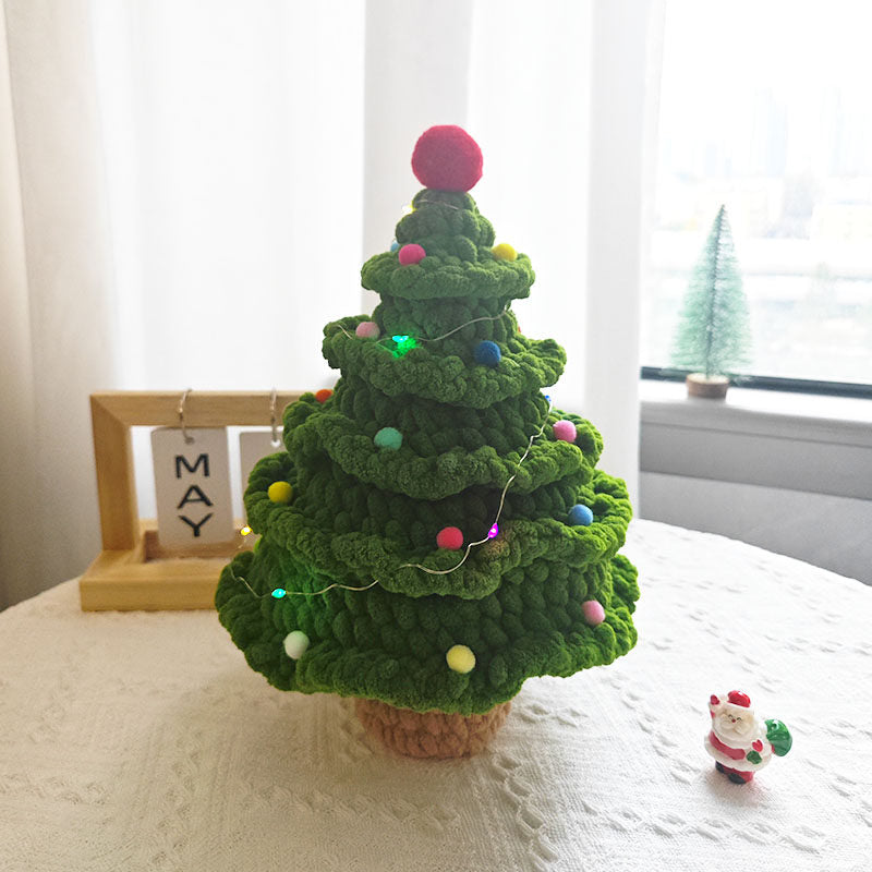 DIY handmade Christmas tree yarn kit - a creative Christmas gift for your friend family etc...