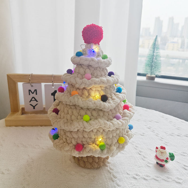 DIY handmade Christmas tree yarn kit - a creative Christmas gift for your friend family etc...