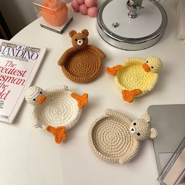 DIY craft kit for making gifts sheep, bear, duck, water coaster, hand-knitted yarn, crochet hooks