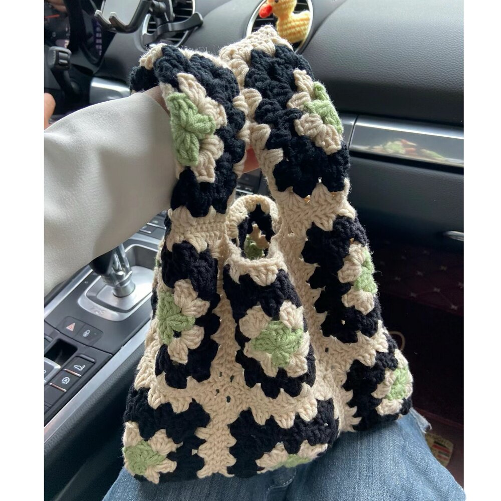 Star & Pompompurin Camellia Hand-Crocheted Bag — DIY Kit (Crochet Materials Pack) — Handmade Gift
