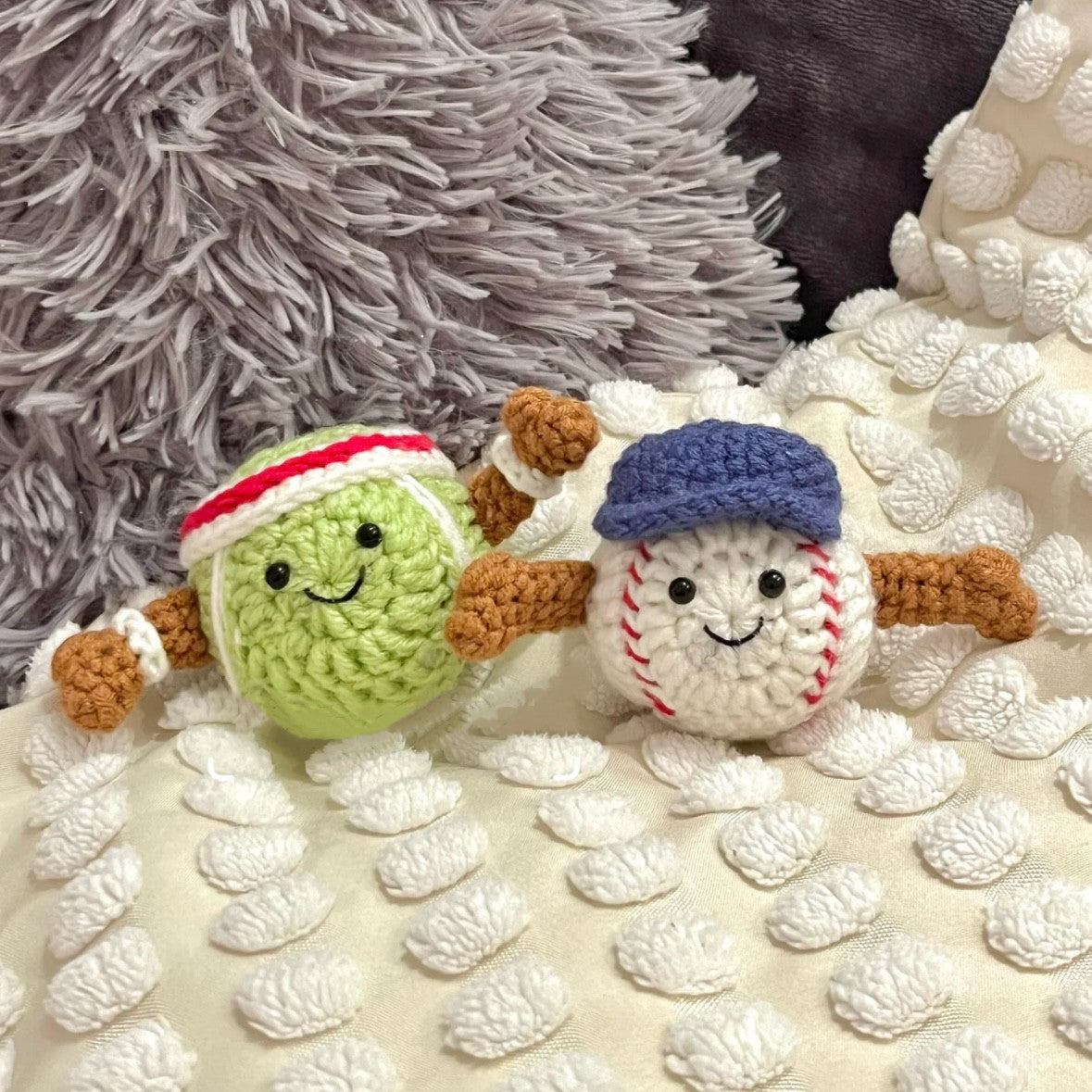 Croissant Birthday Cake Pendant Keychain DIY Yarn Crochet Kit for Friends and Best Friend Handmade Gifts