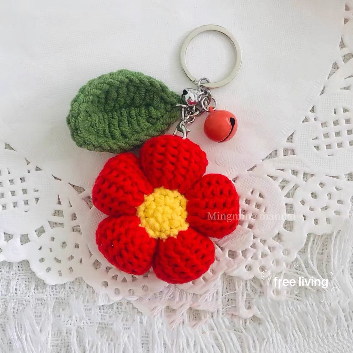 Finished Hand-Knitted Accessories: Keychains, Bag Charms, and Mobile Phone Pendants