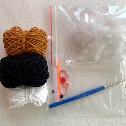 Sausage-lip earphone cover DIY material kit, handmade crochet access card cover, key pouch, yarn crochet