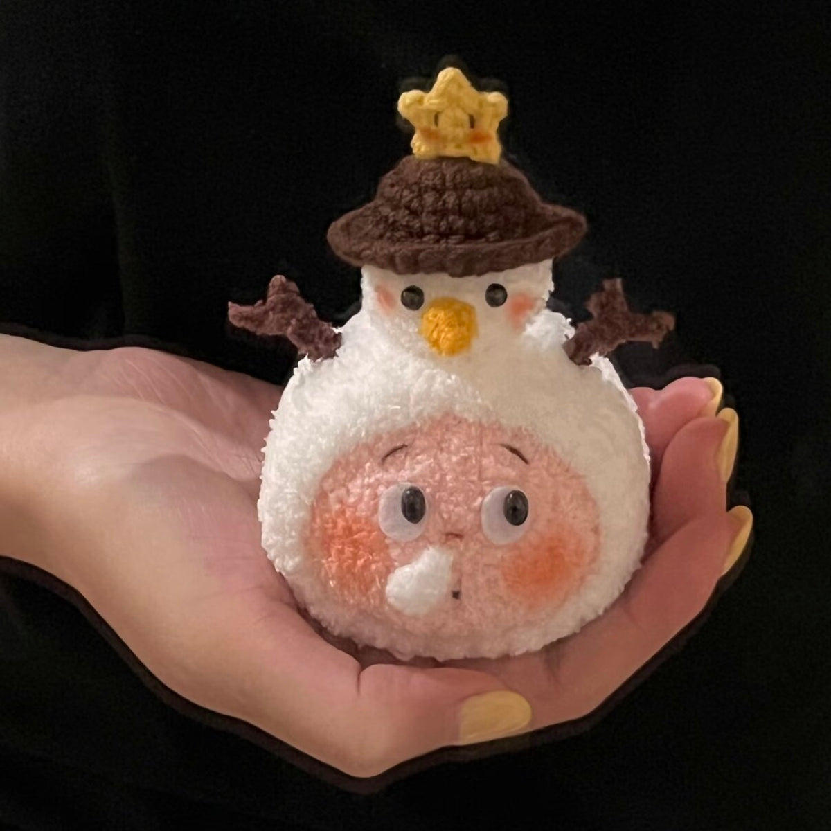 DIY yarn gifts, crochet dolls, star figures, DIY kits, keychains, pendants