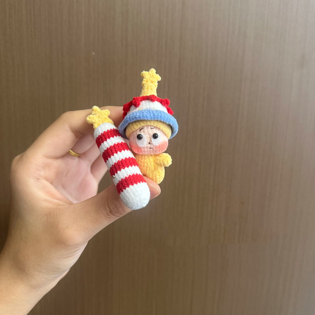DIY yarn gifts, crochet dolls, star figures, DIY kits, keychains, pendants