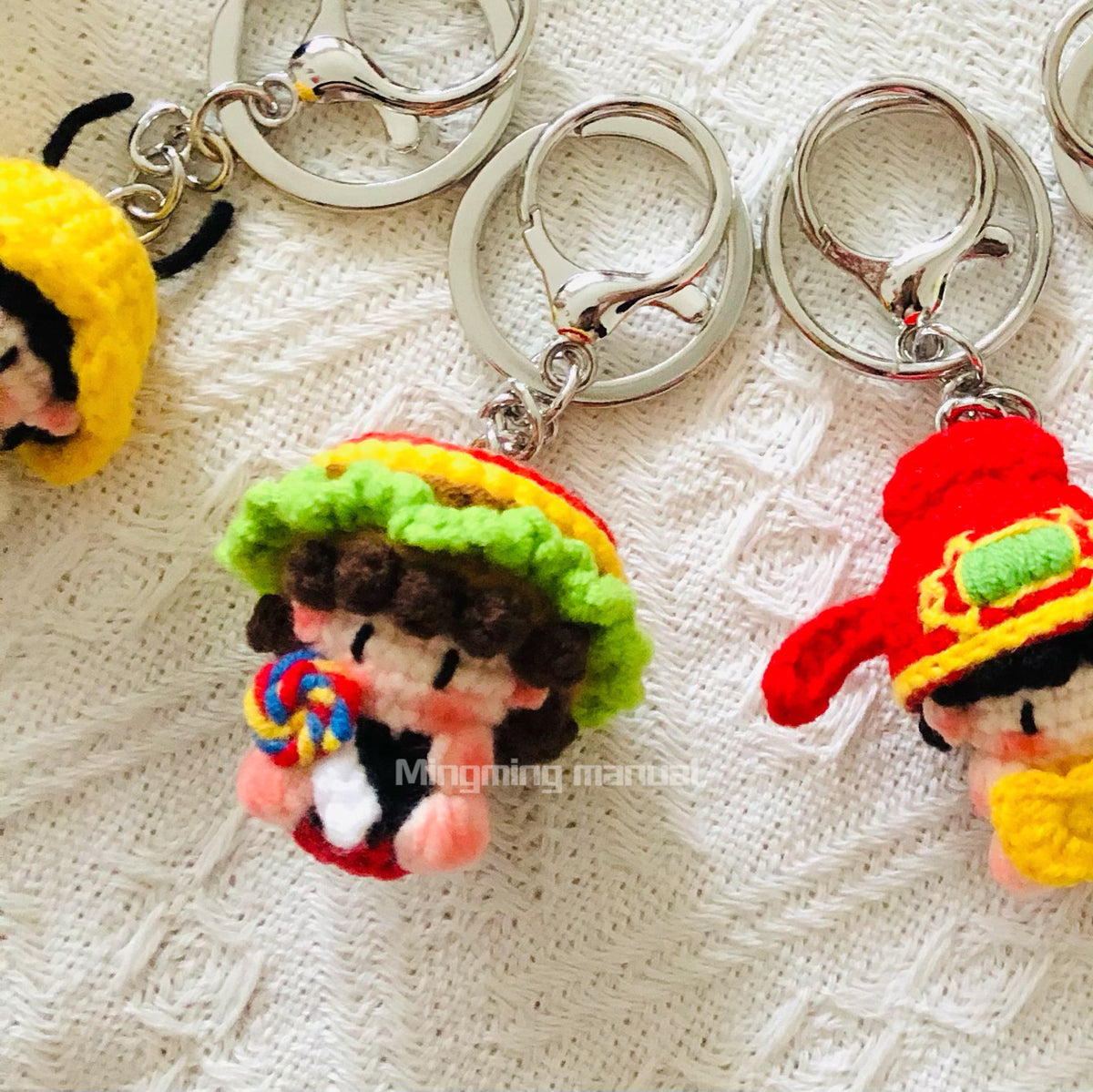 Finished Hand-Knitted Accessories: Keychains, Bag Charms, and Mobile Phone Pendants