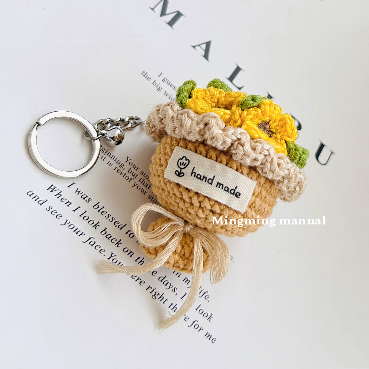 Finished Hand-Knitted Accessories: Keychains, Bag Charms, and Mobile Phone Pendants