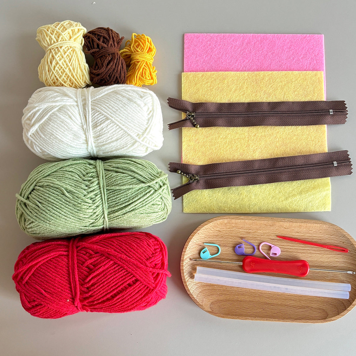 DIY Apple Pencil Box Storage Bag Homemade Gift Yarn Material Kit