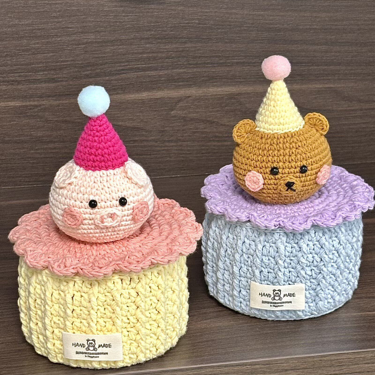 Piggy and Bear Desktop Organizer - DIY Craft Kit with Crochet and Knitting Materials.
