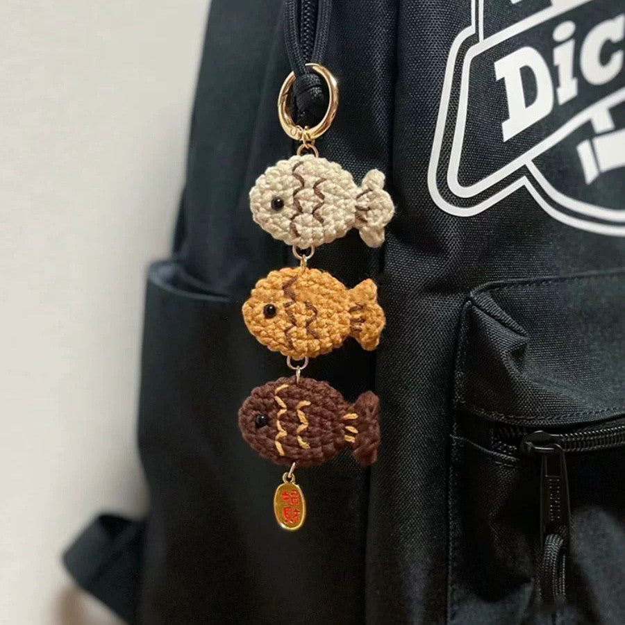 DIY Kit for Crocheting Cat and Fish Bag Hangers, Handmade Taiyaki Keychains and Gifts