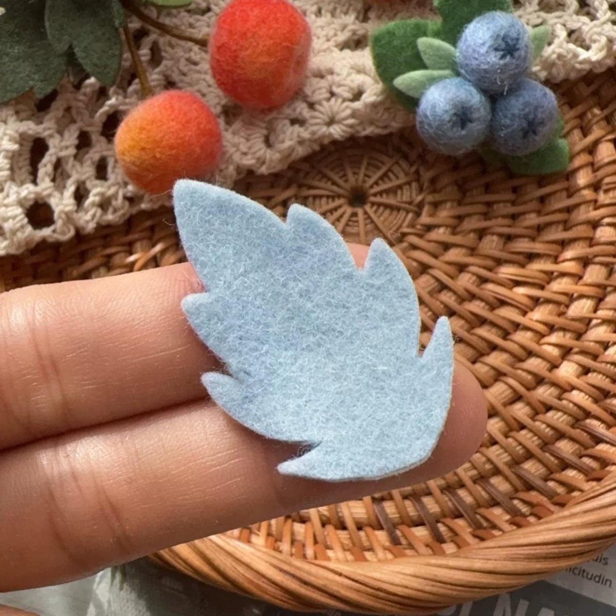 Colorful Basic Pure Wool Felt Fabric Leaves
