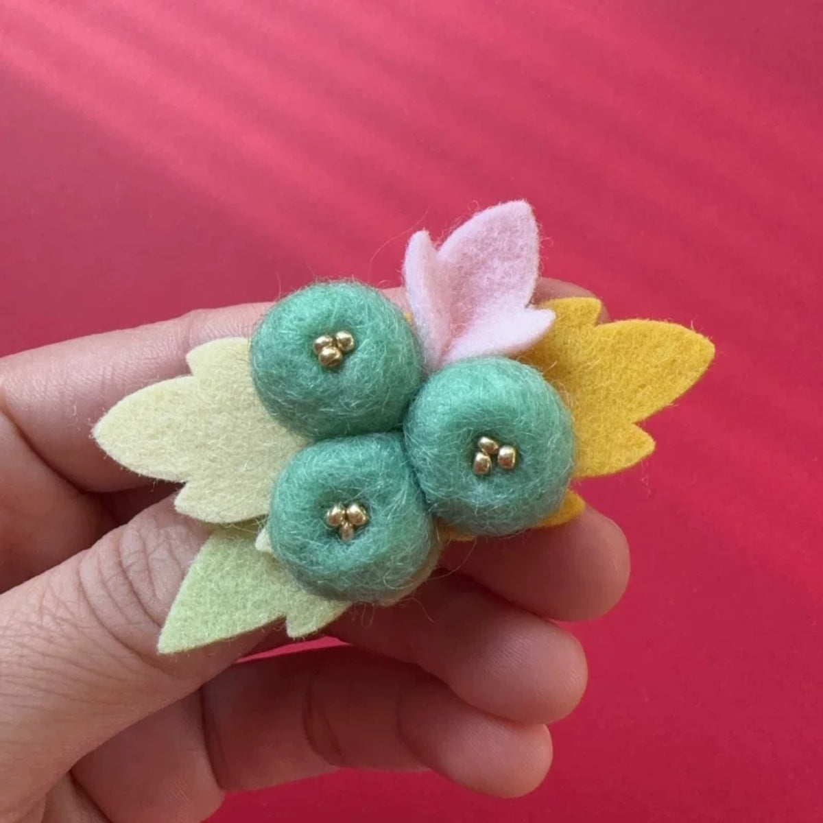 Chestnut Pinecone Berry DIY Craft Kit for Hair Clips, Brooches, Hats and Doll Decorations