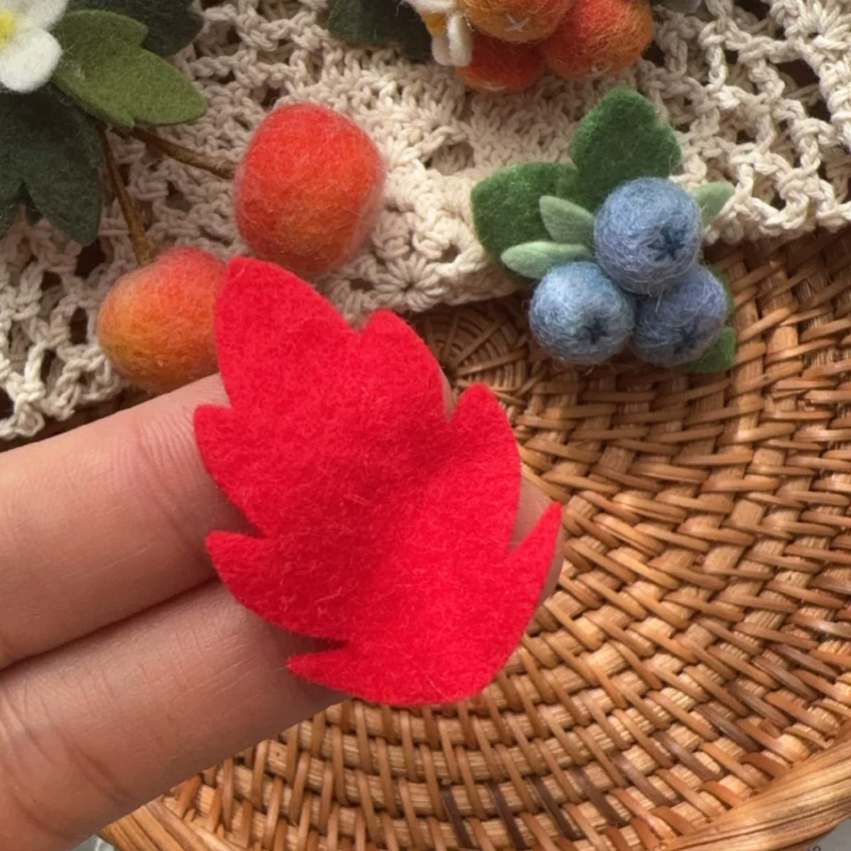 Colorful Basic Pure Wool Felt Fabric Leaves