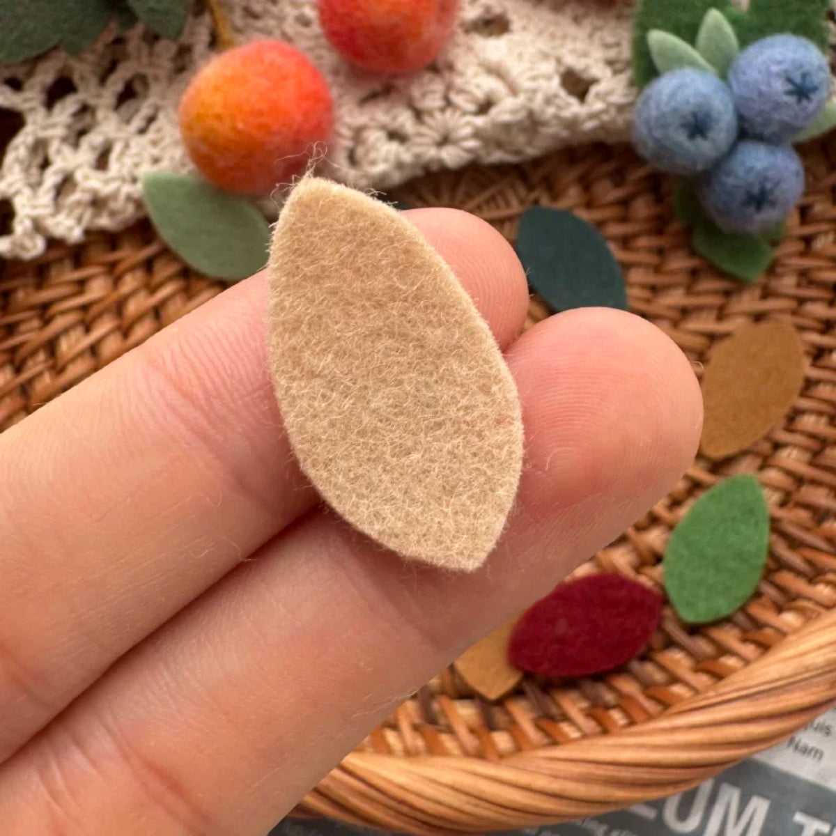 Small Pointed Pure Wool Felt Leaves