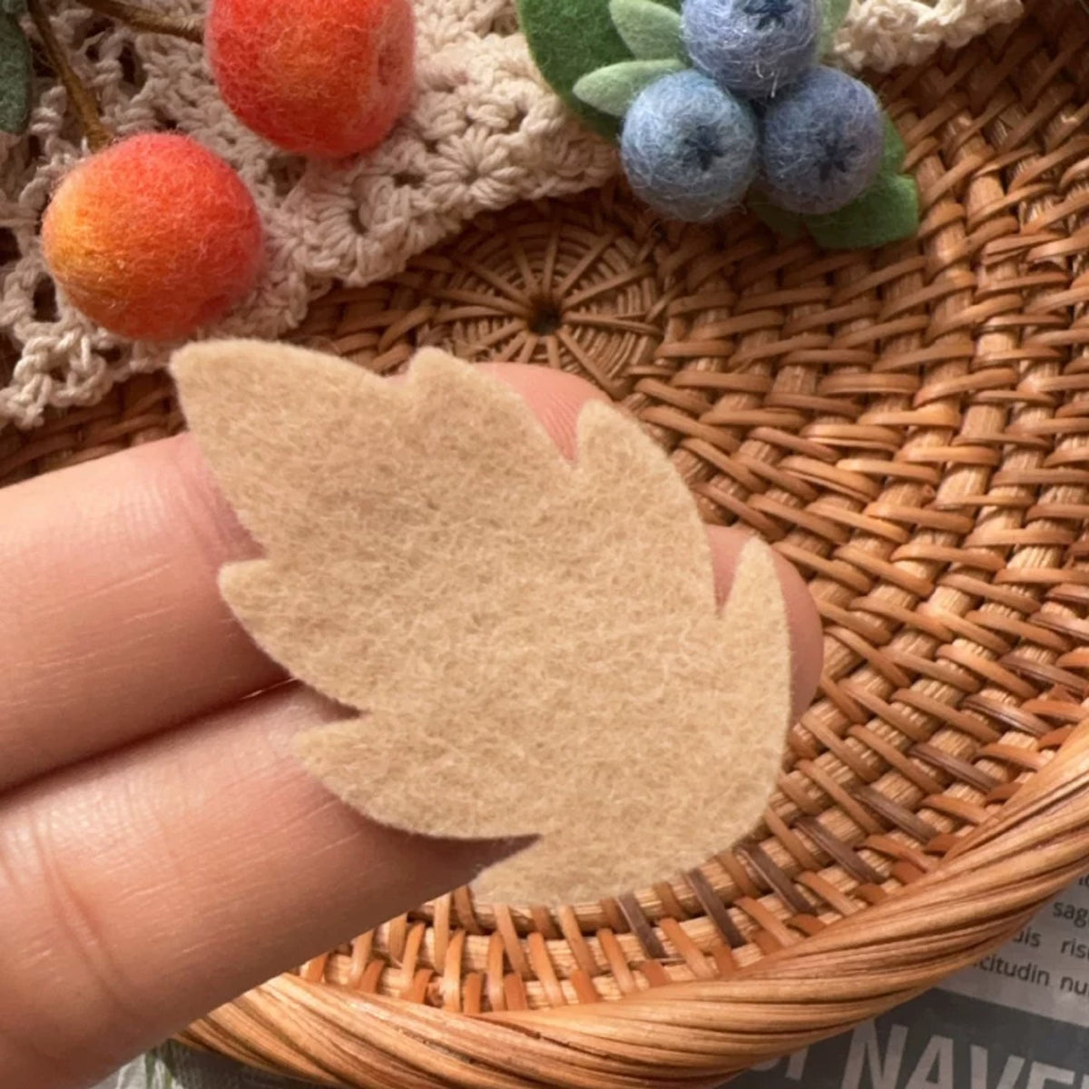 Colorful Basic Pure Wool Felt Fabric Leaves