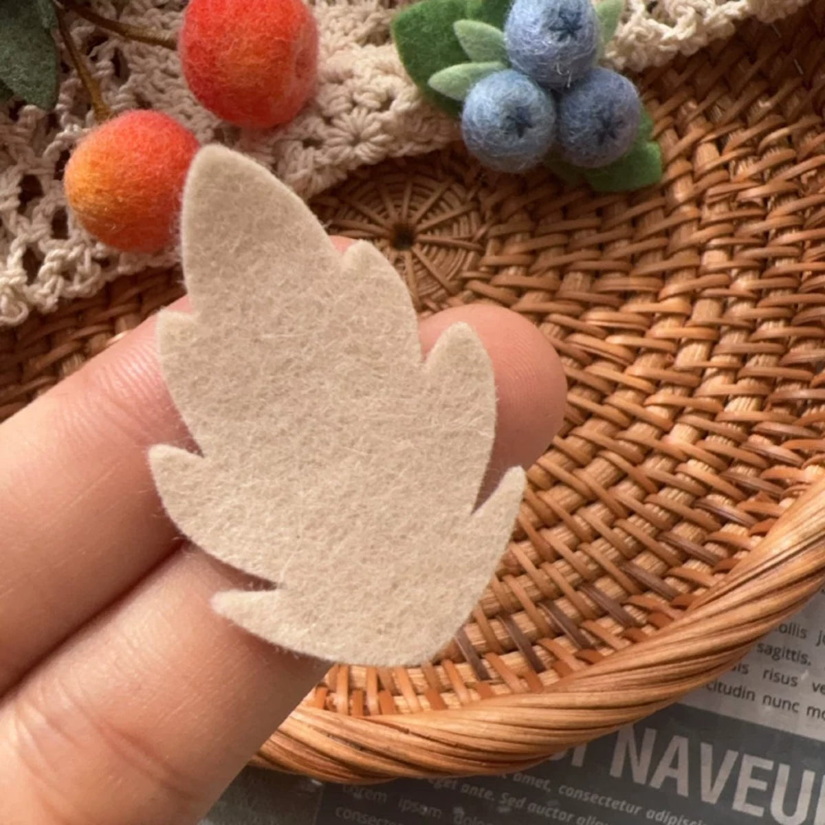 Colorful Basic Pure Wool Felt Fabric Leaves