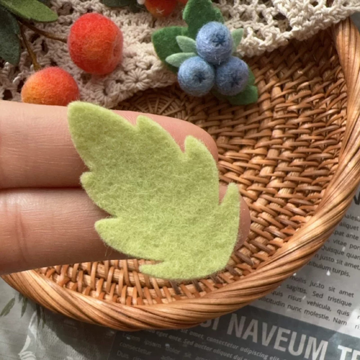 Colorful Basic Pure Wool Felt Fabric Leaves
