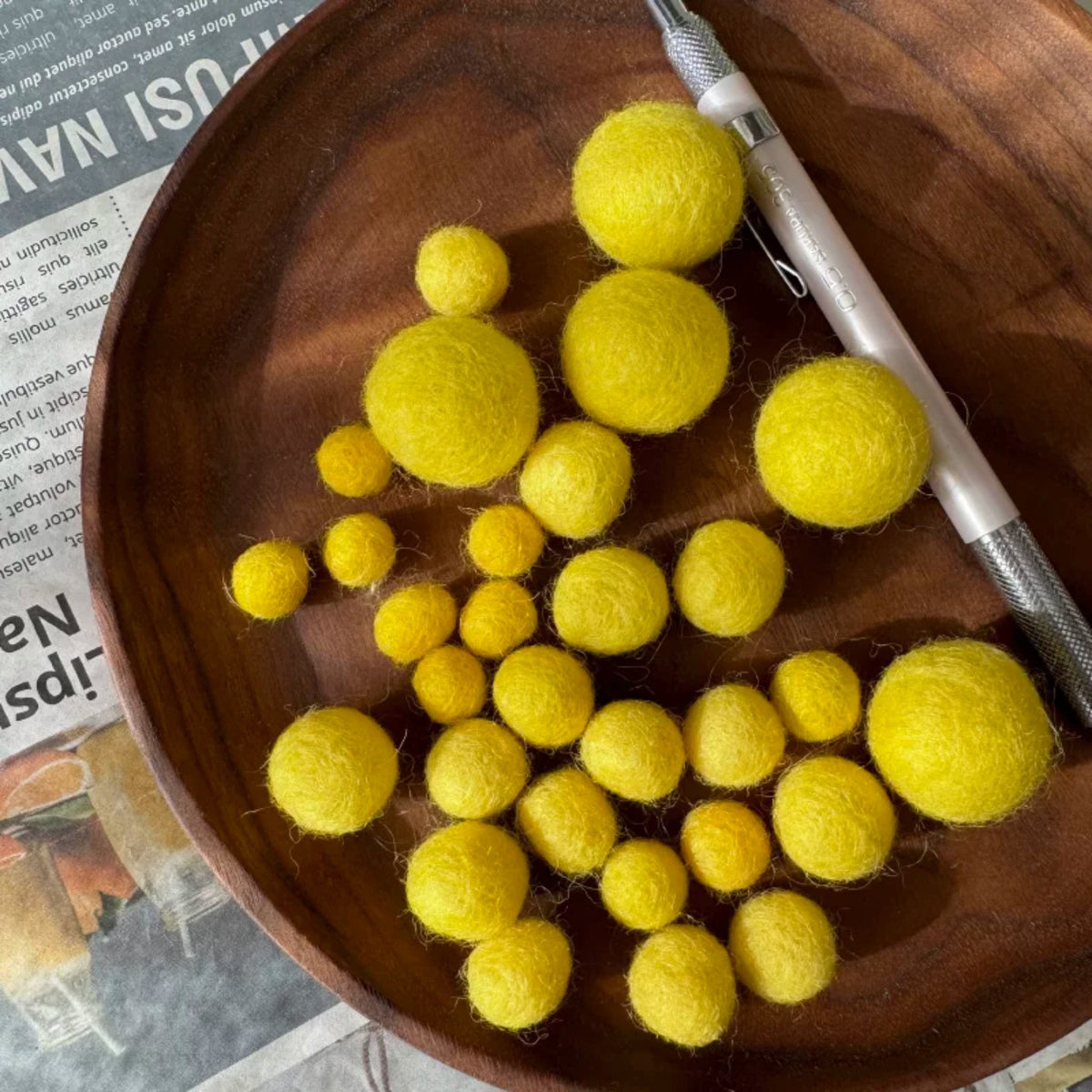 1 cm Colored Solid Wool Felt Balls