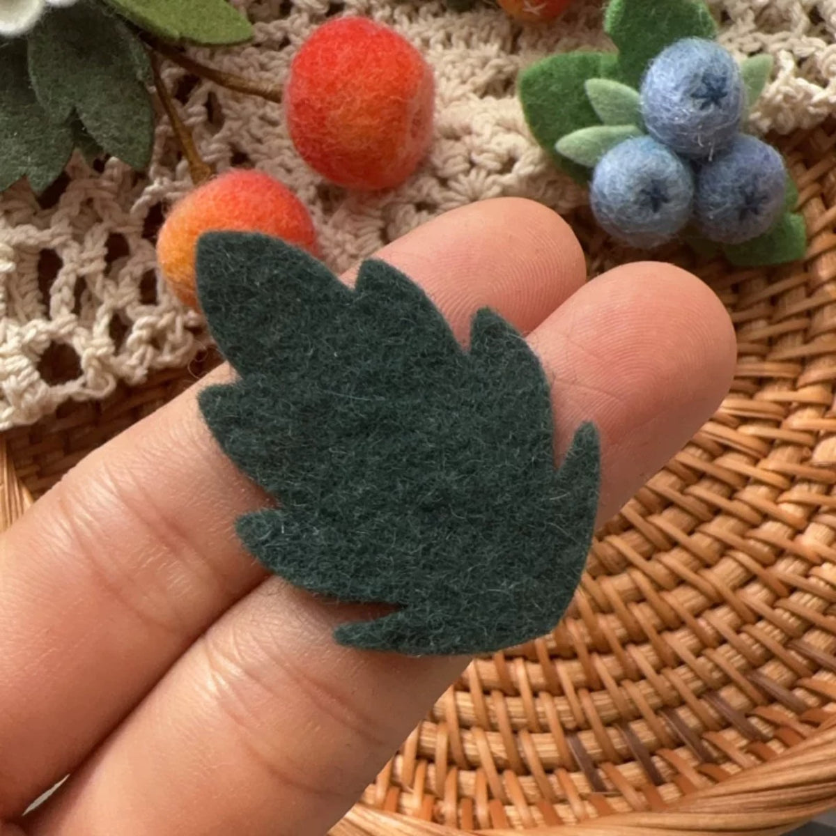 Colorful Basic Pure Wool Felt Fabric Leaves