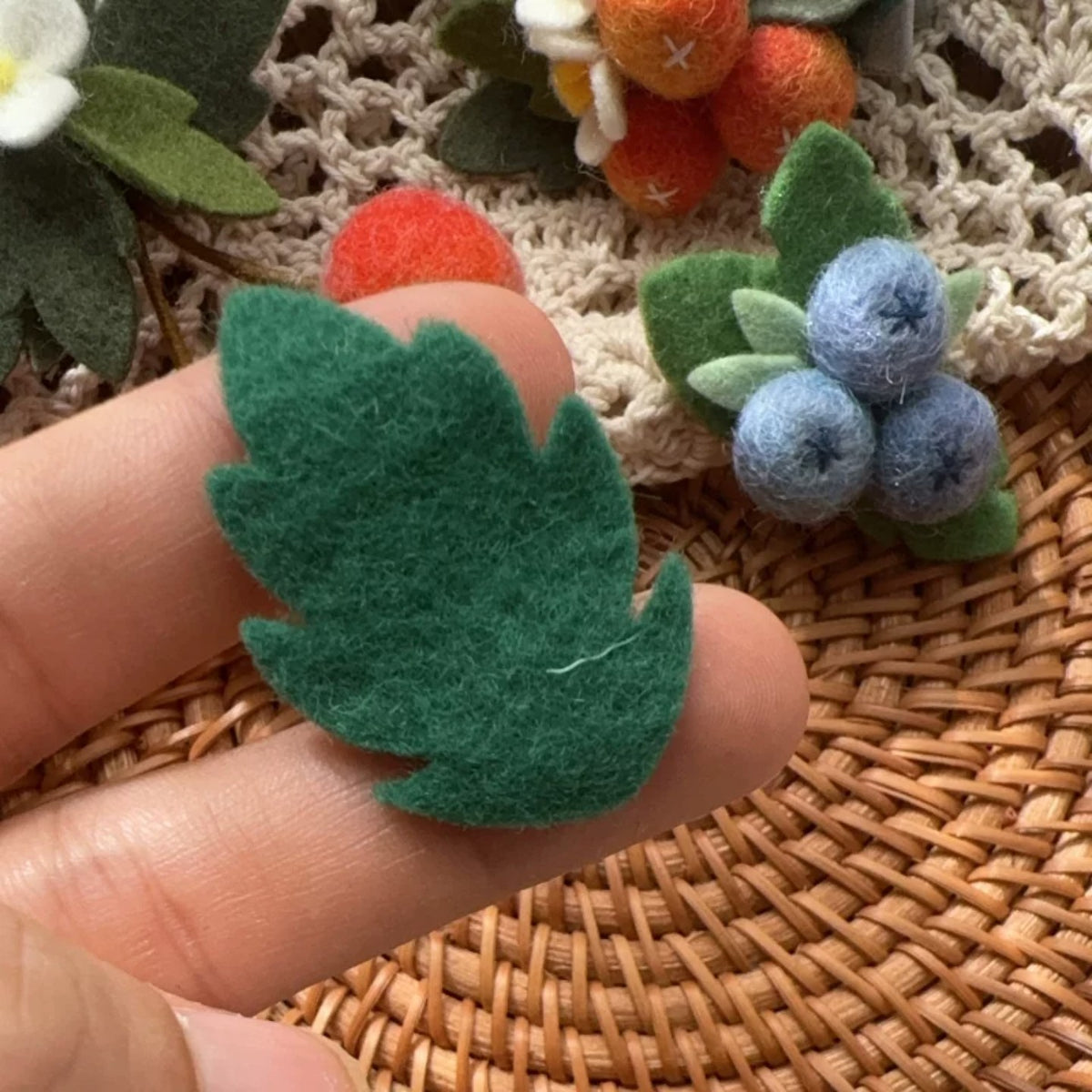 Colorful Basic Pure Wool Felt Fabric Leaves