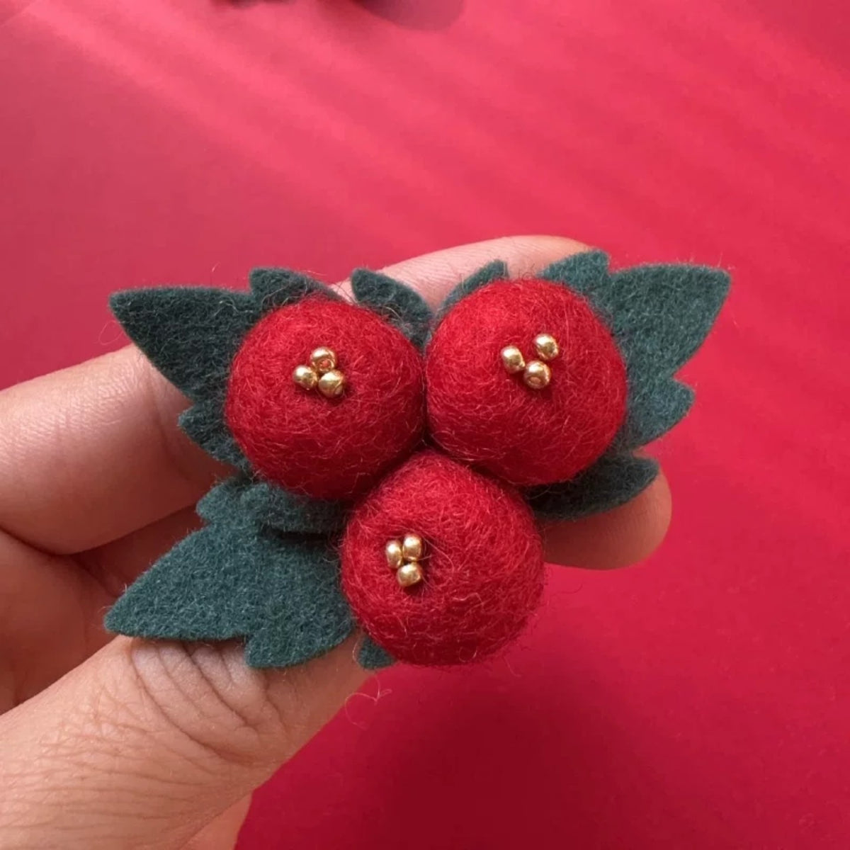 Chestnut Pinecone Berry DIY Craft Kit for Hair Clips, Brooches, Hats and Doll Decorations