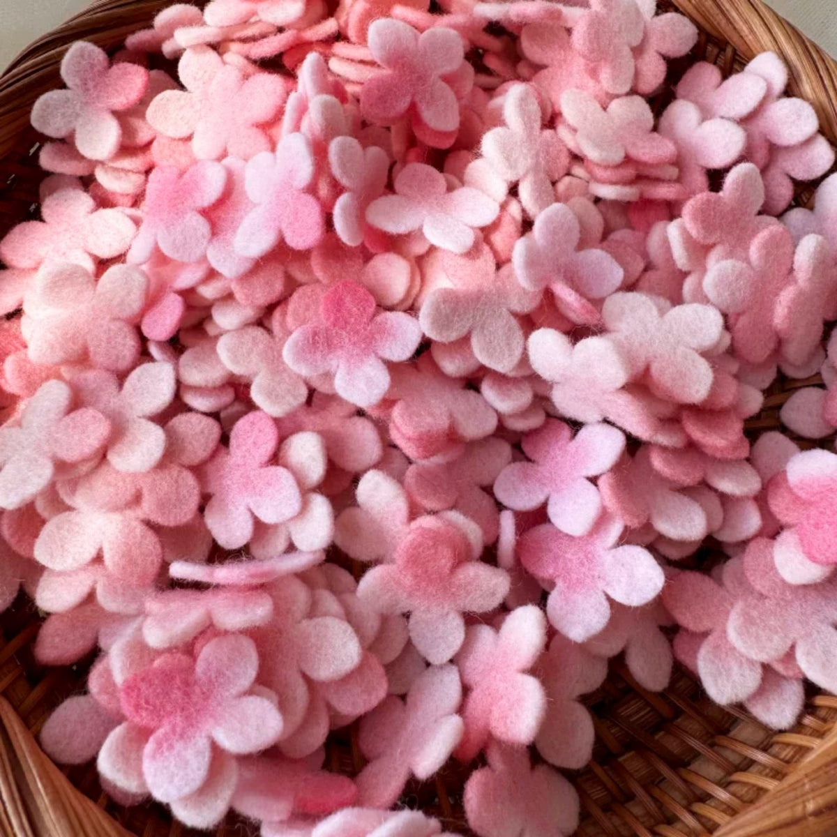 Colorful Hand-Dyed 100% Wool Felt Fabric for Handmade Flowers
