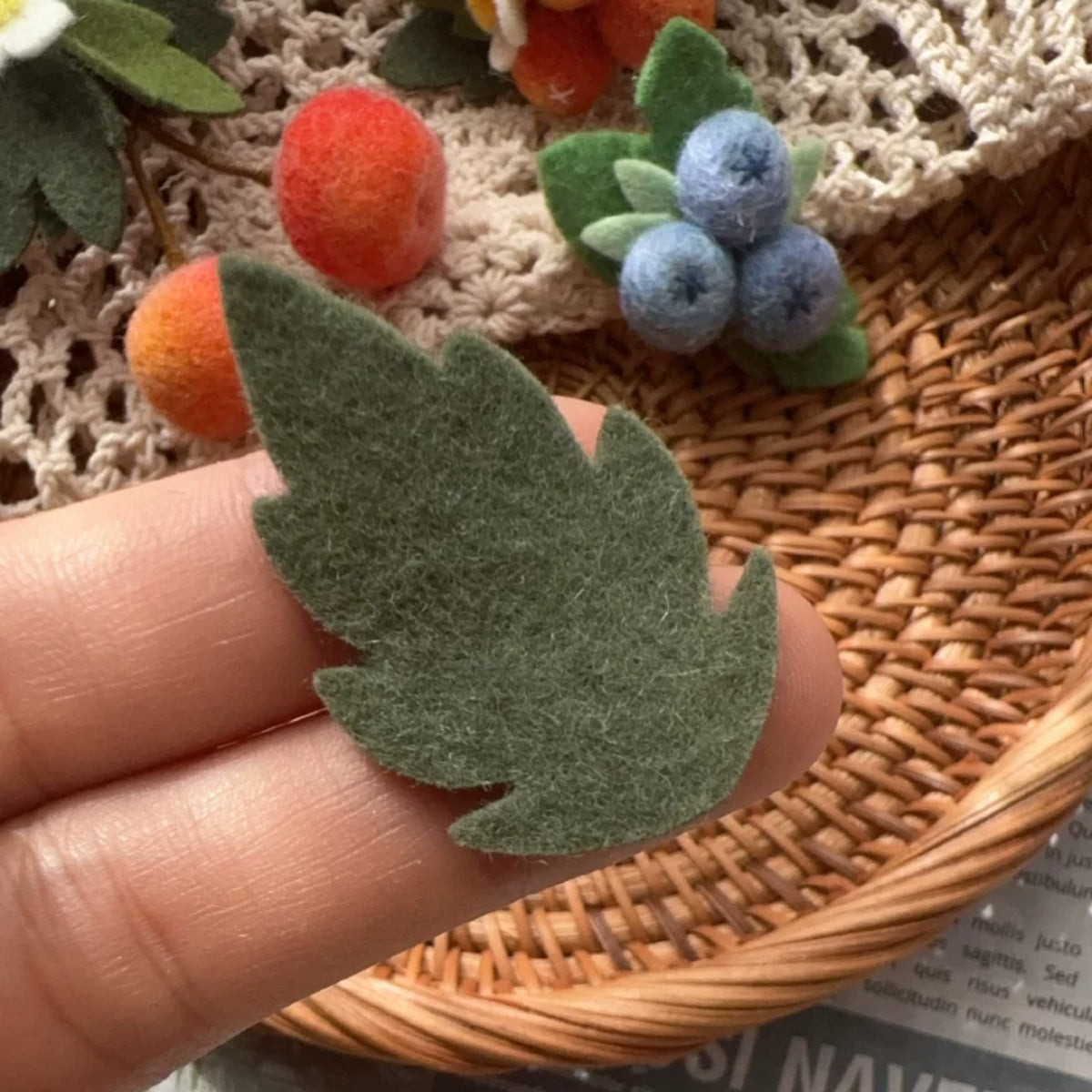 Colorful Basic Pure Wool Felt Fabric Leaves
