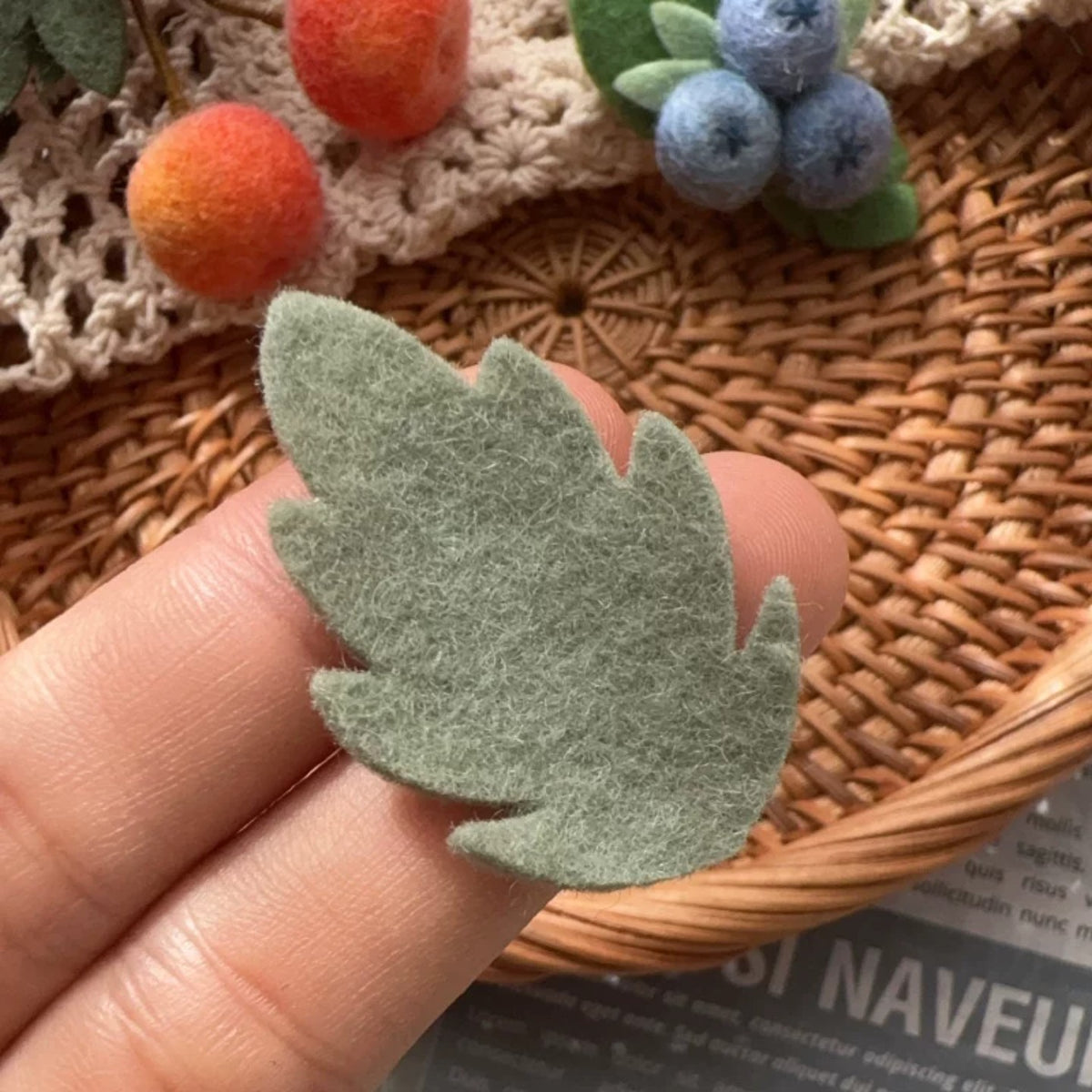 Colorful Basic Pure Wool Felt Fabric Leaves