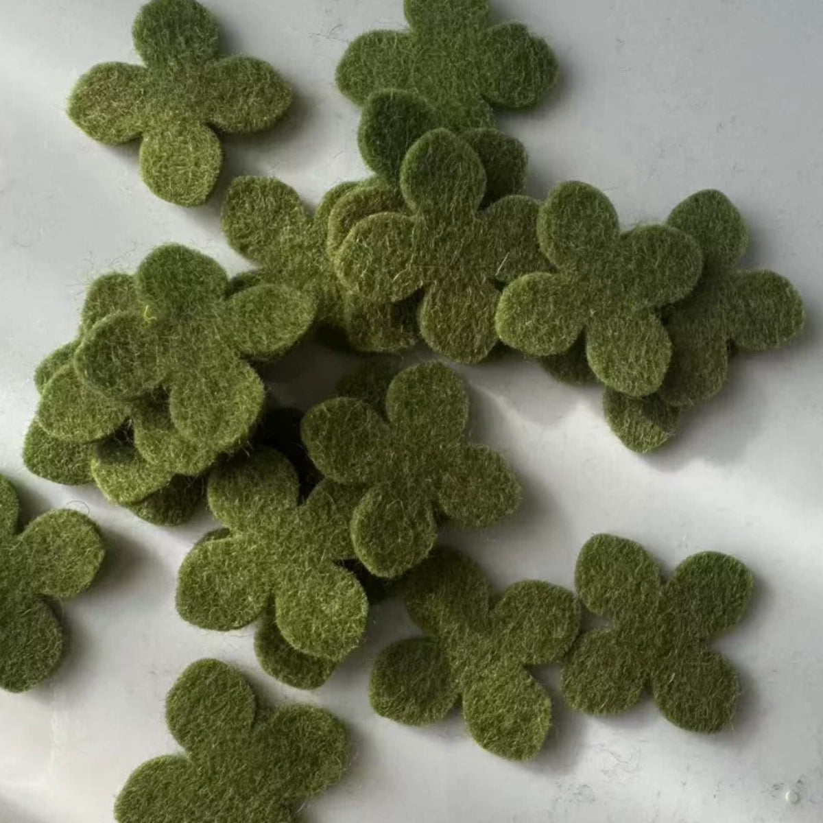 Wool Felt Hydrangea & Green Leaf Craft Set