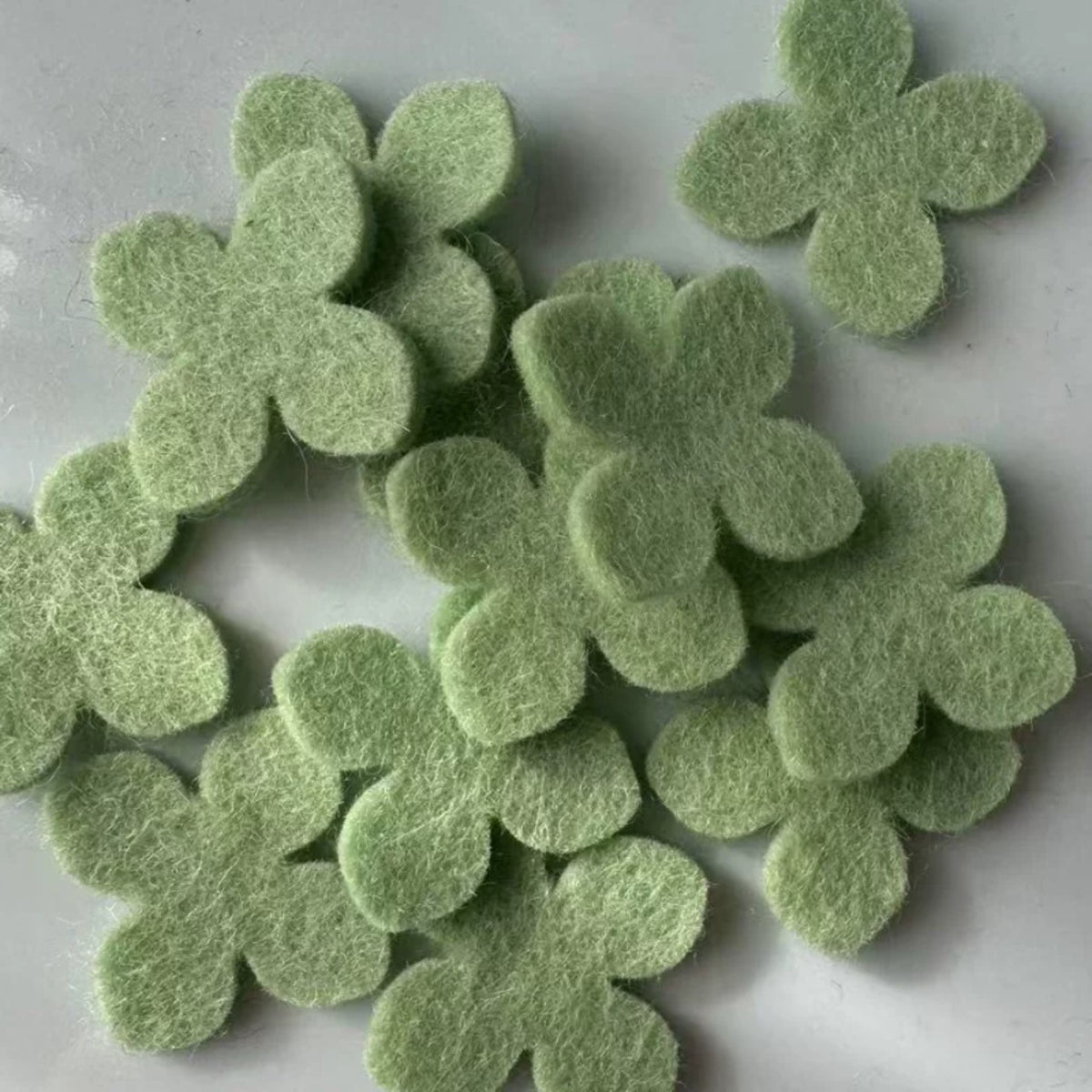 Wool Felt Hydrangea & Green Leaf Craft Set